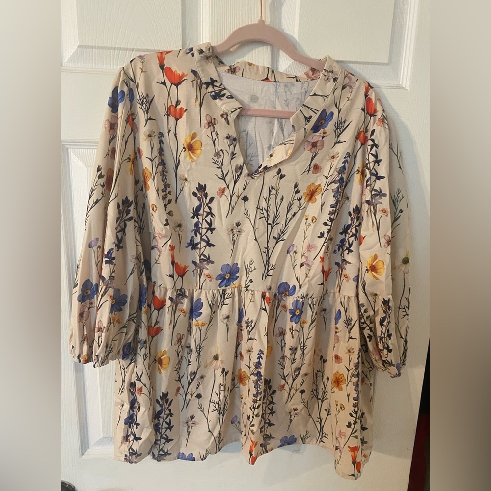 Boho Floral Print Ladies Blouse NWOT (inv# 141) - Picture 2 of 6